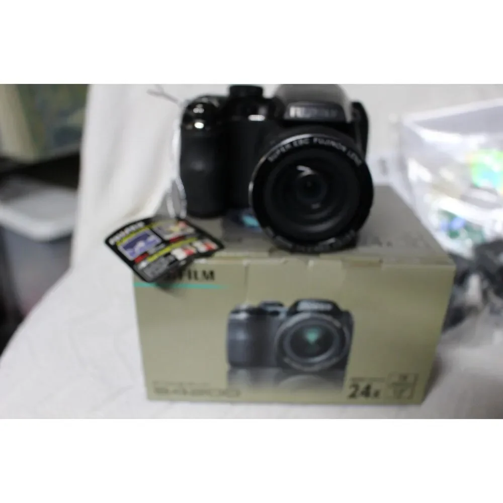 Fujifilm Fine Pix S4200 14MP (New)